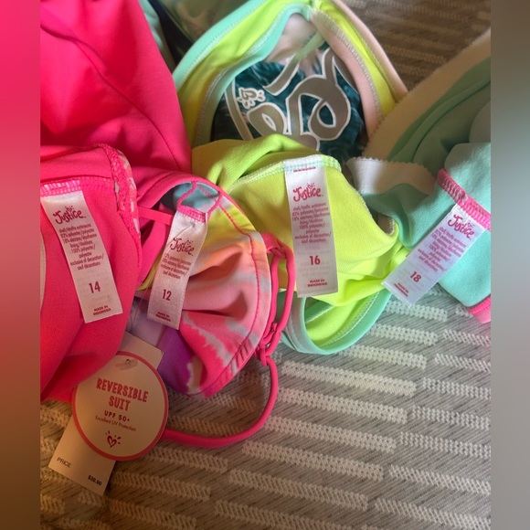 Bathing Suits - Picture 8 of 8